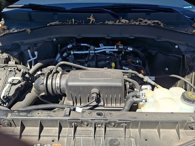 Certified 2022 Ford Explorer XLT w/ Equipment Group 202A AWD/4WD image 34