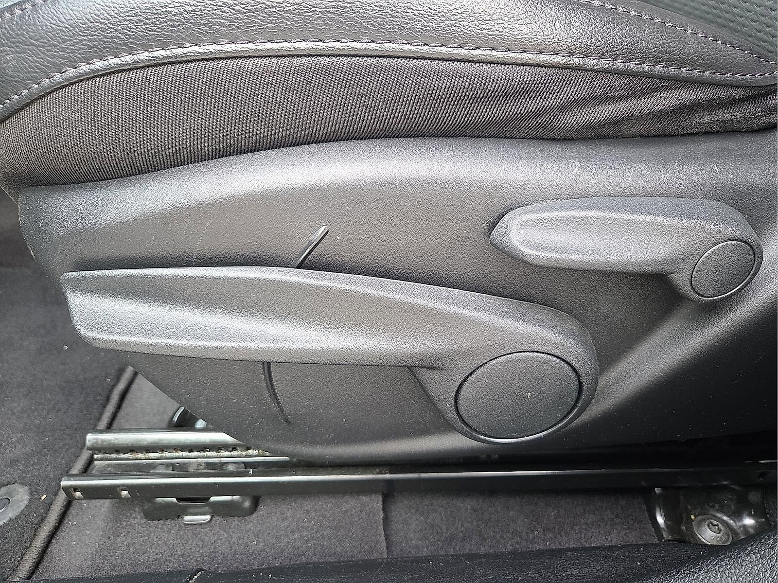 Used 2022 Jeep Compass Latitude FWD image 15