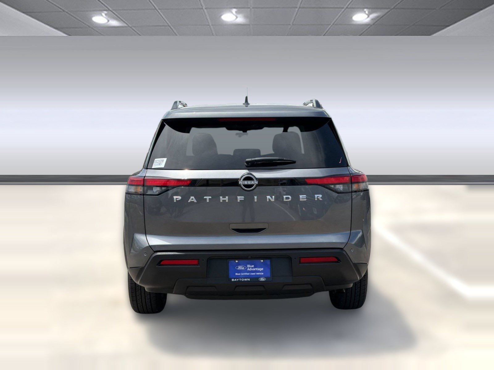 Used 2025 Nissan Pathfinder SV FWD image 10