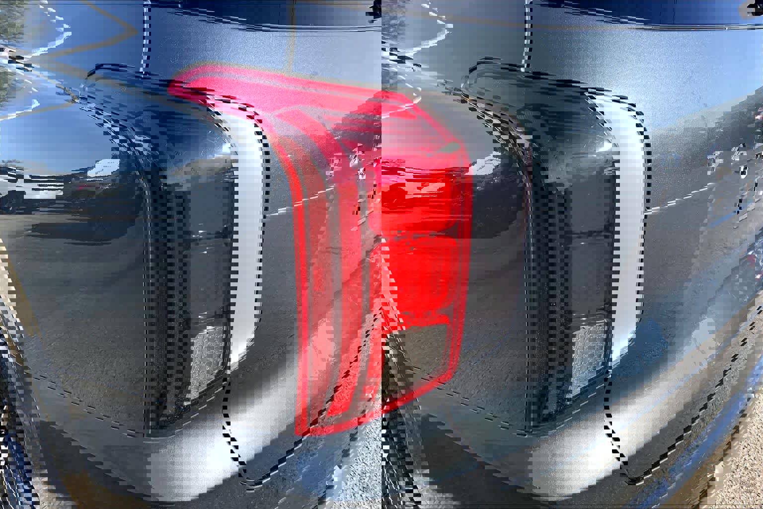 Used 2022 Hyundai Palisade Calligraphy image 25