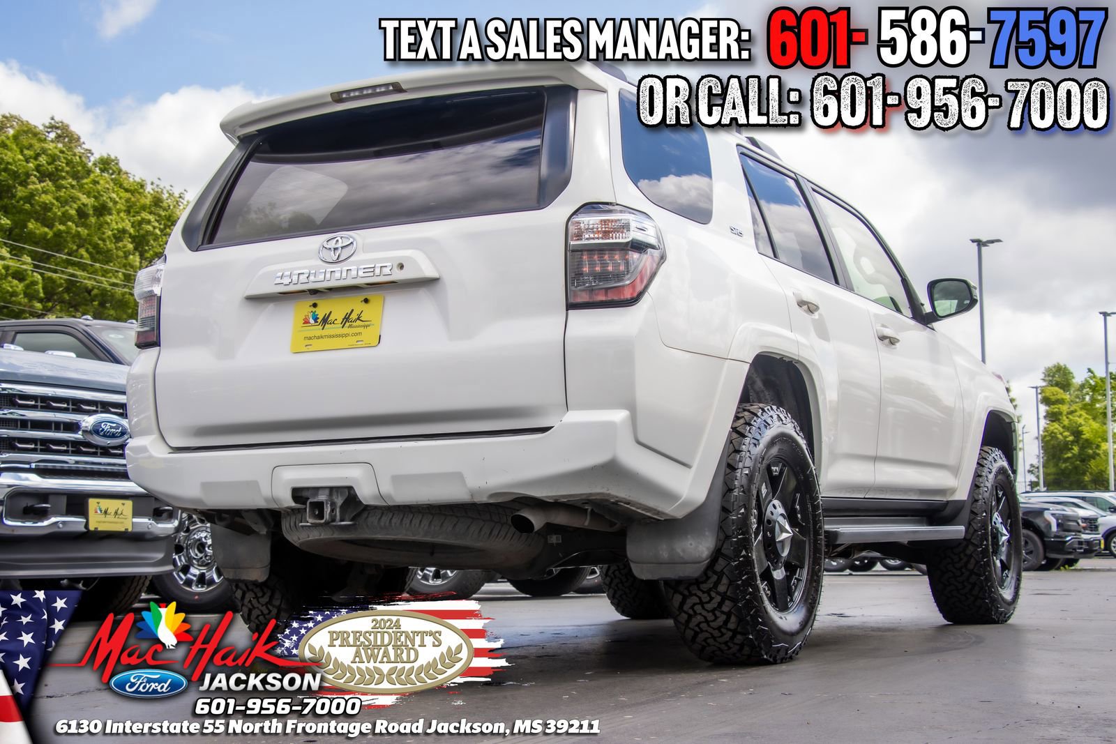 Used 2019 Toyota 4Runner SR5 AWD/4WD image 3