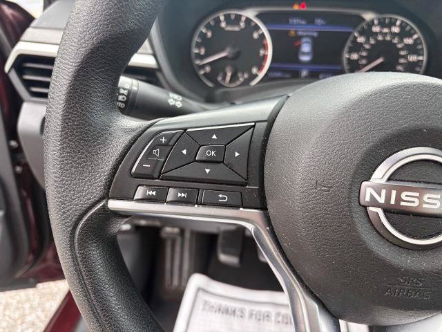 Used 2025 Nissan Altima 2.5 SV FWD image 18