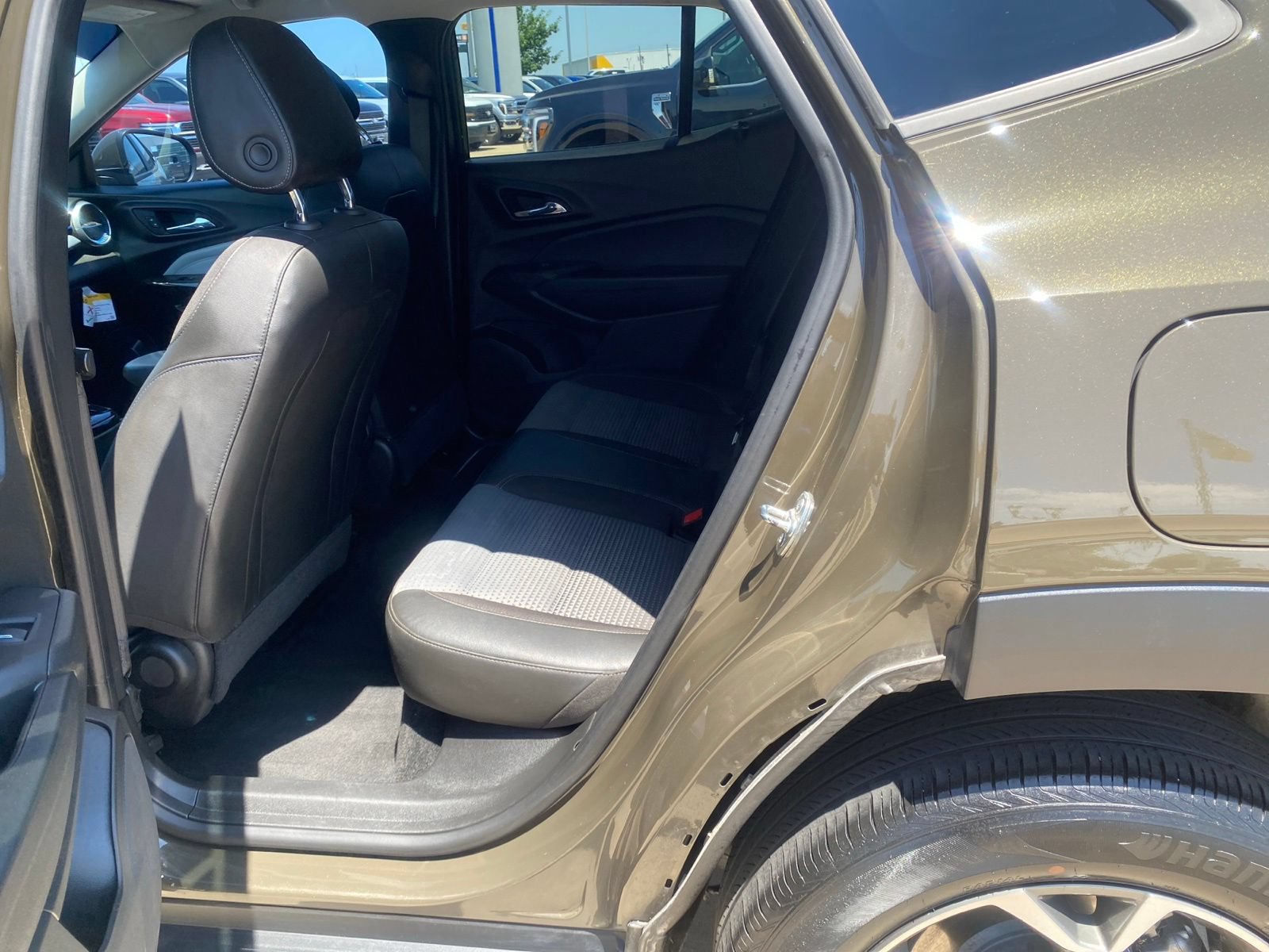 Used 2024 Chevrolet Trax LT FWD image 20