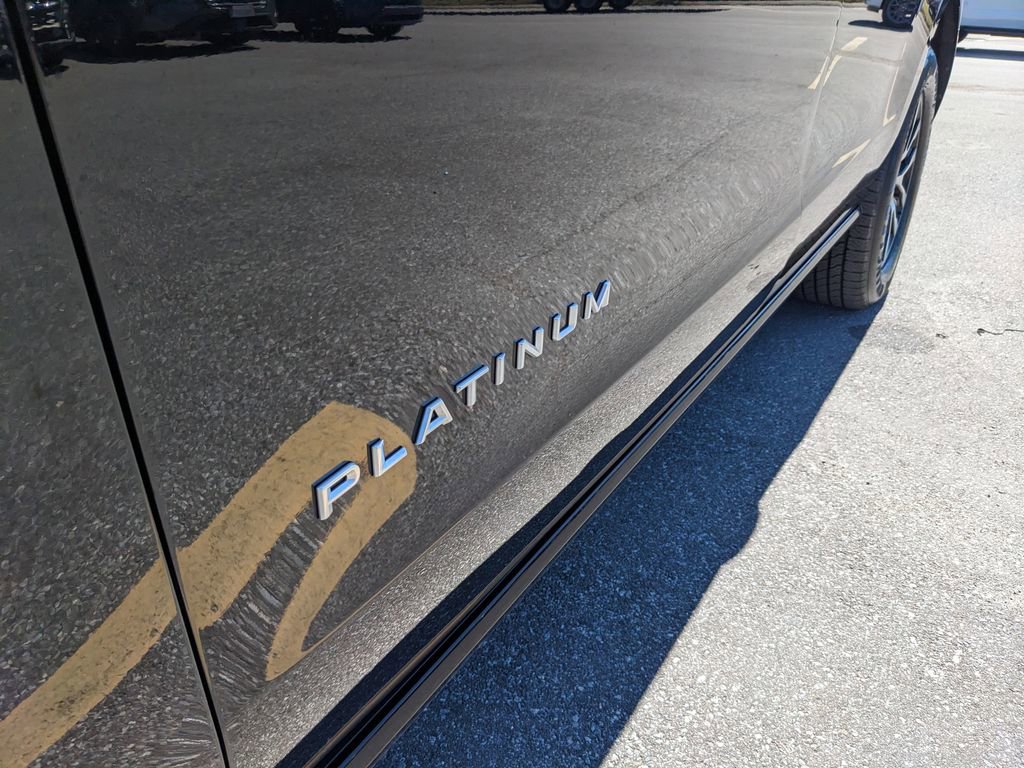 Certified 2025 Ford Expedition Max Platinum AWD/4WD image 9