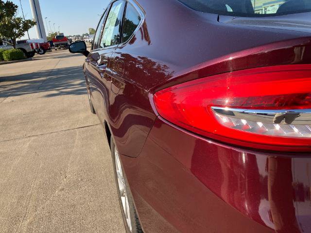 Certified 2017 Ford Fusion SE w/ Fusion SE Technology Package FWD image 14