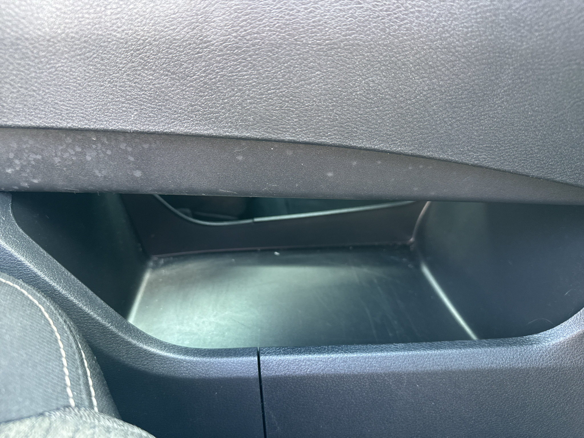 Used 2023 Nissan Rogue SV FWD image 28