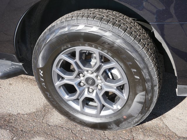 Certified 2025 Ford Expedition Active AWD/4WD image 8