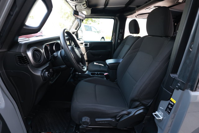 Used 2023 Jeep Wrangler Sport AWD/4WD image 15