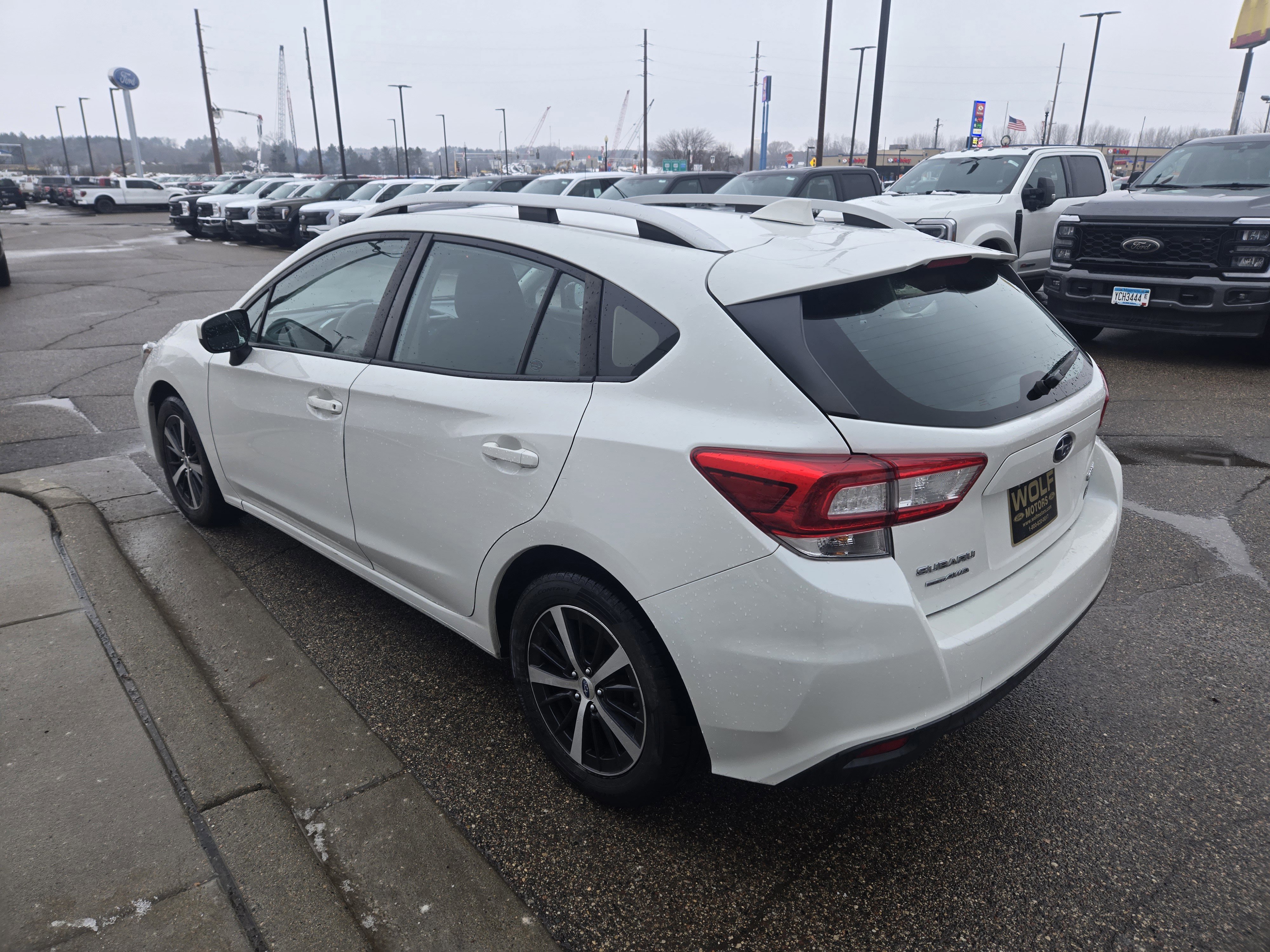 Used 2019 Subaru Impreza 2.0i Premium image 3