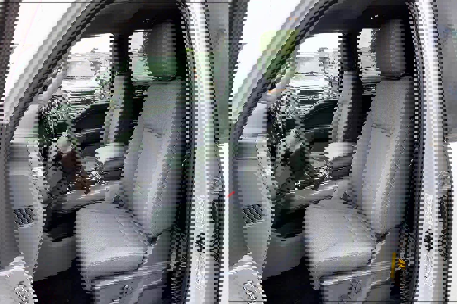 Certified 2025 Ford F150 XLT w/ Equipment Group 302A MID image 10