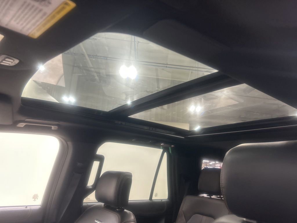 Certified 2022 Ford Expedition Max Platinum image 35