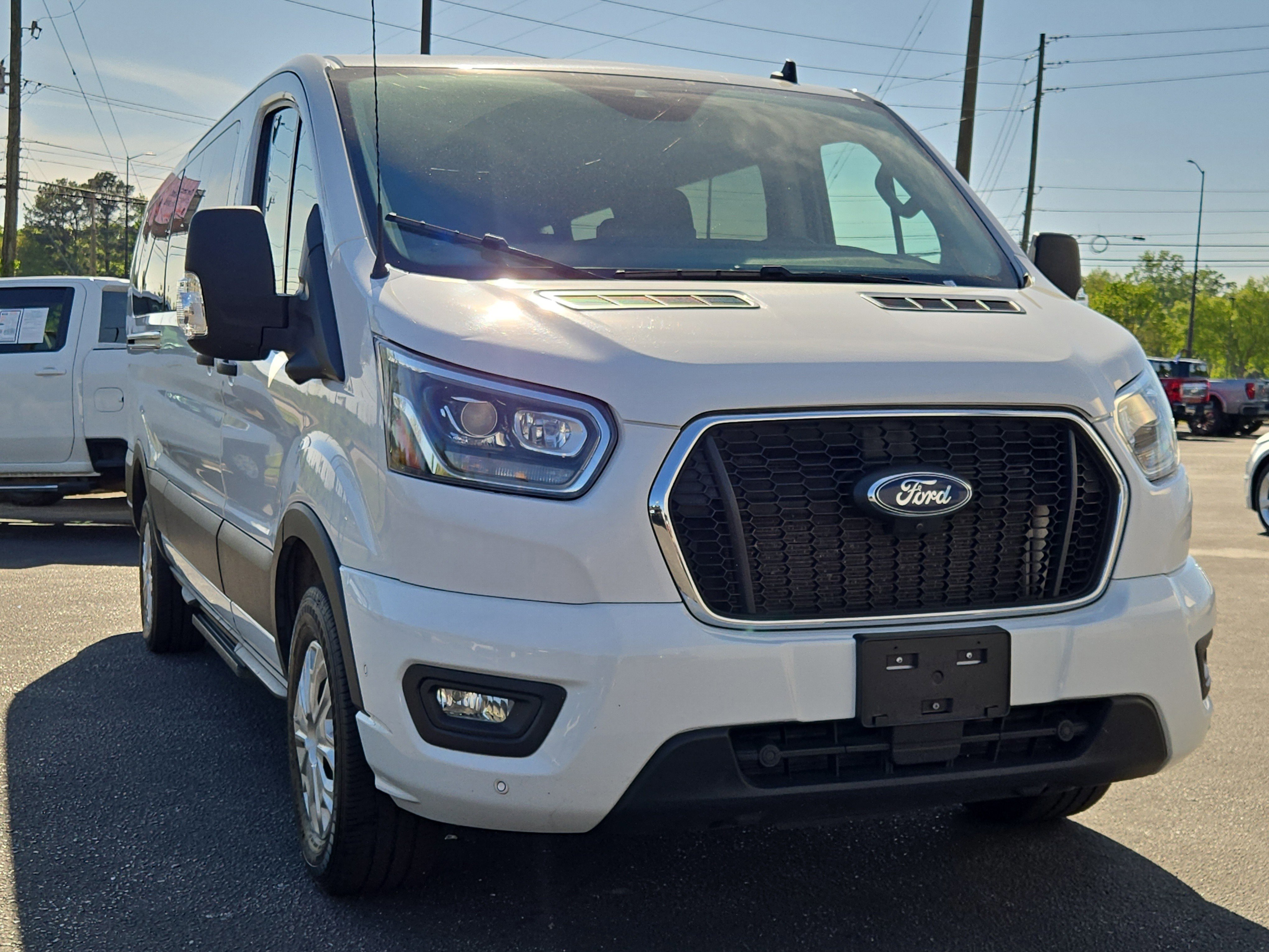 Certified 2023 Ford Transit 350 XLT image 2