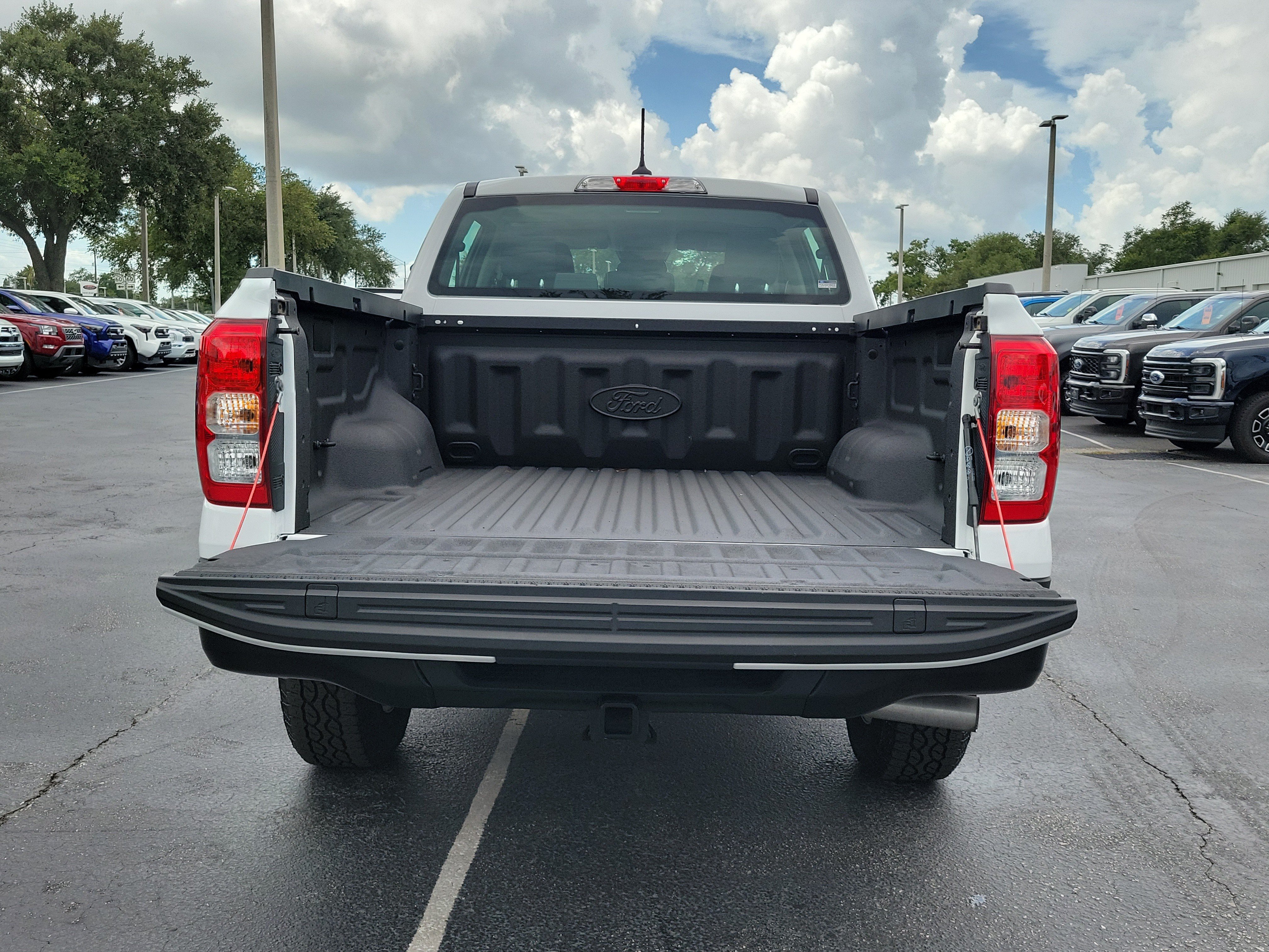 Certified 2025 Ford Ranger XL w/ Trailer Tow Package RWD image 9
