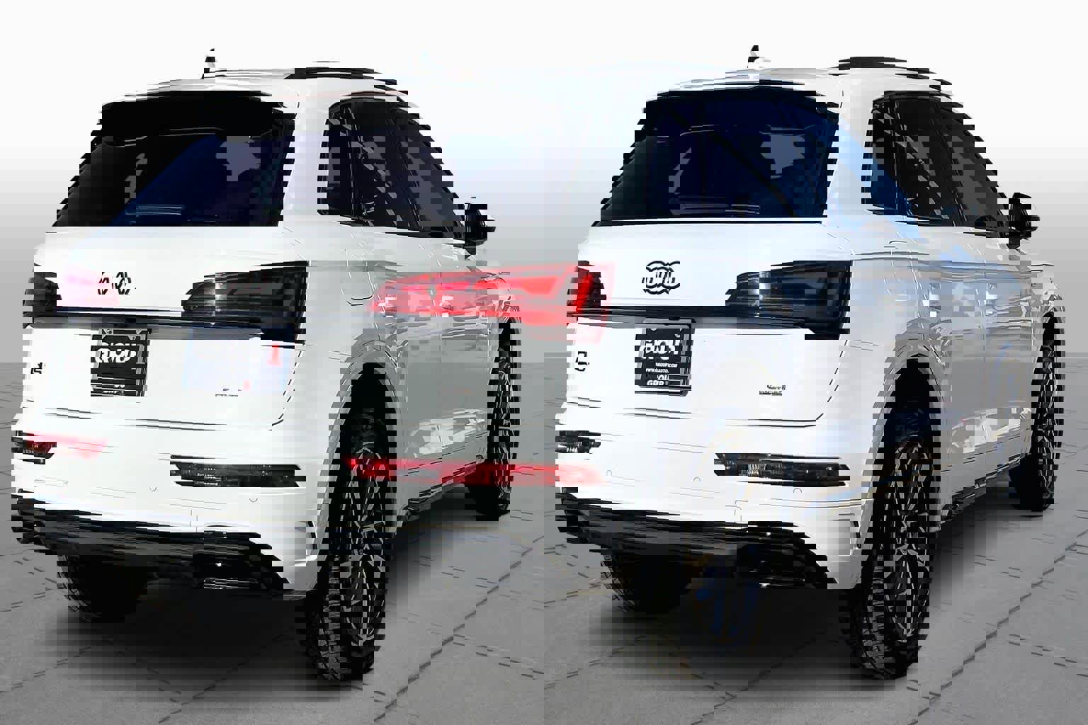 Used 2024 Audi Q5 2.0T Premium w/ Summer of Audi Package image 12