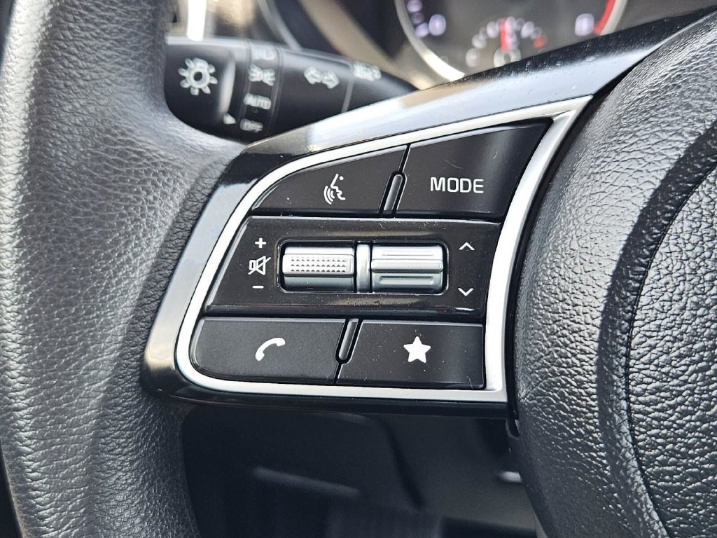 Used 2024 Kia Forte LXS FWD image 28