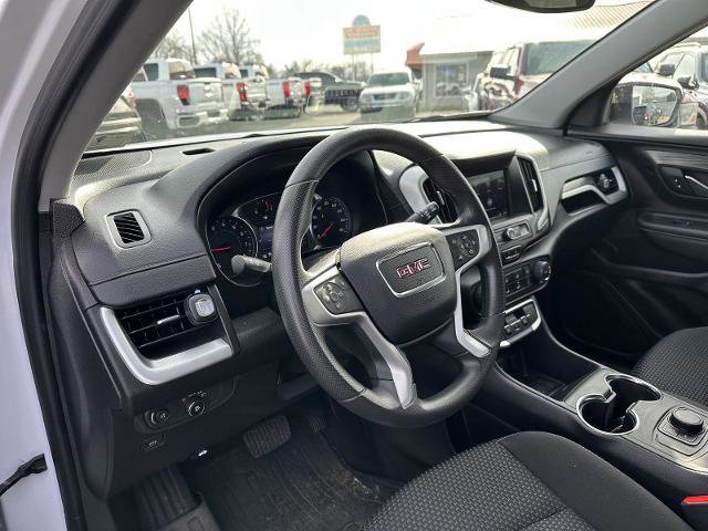 Used 2024 GMC Terrain SLE w/ Elevation Edition image 18