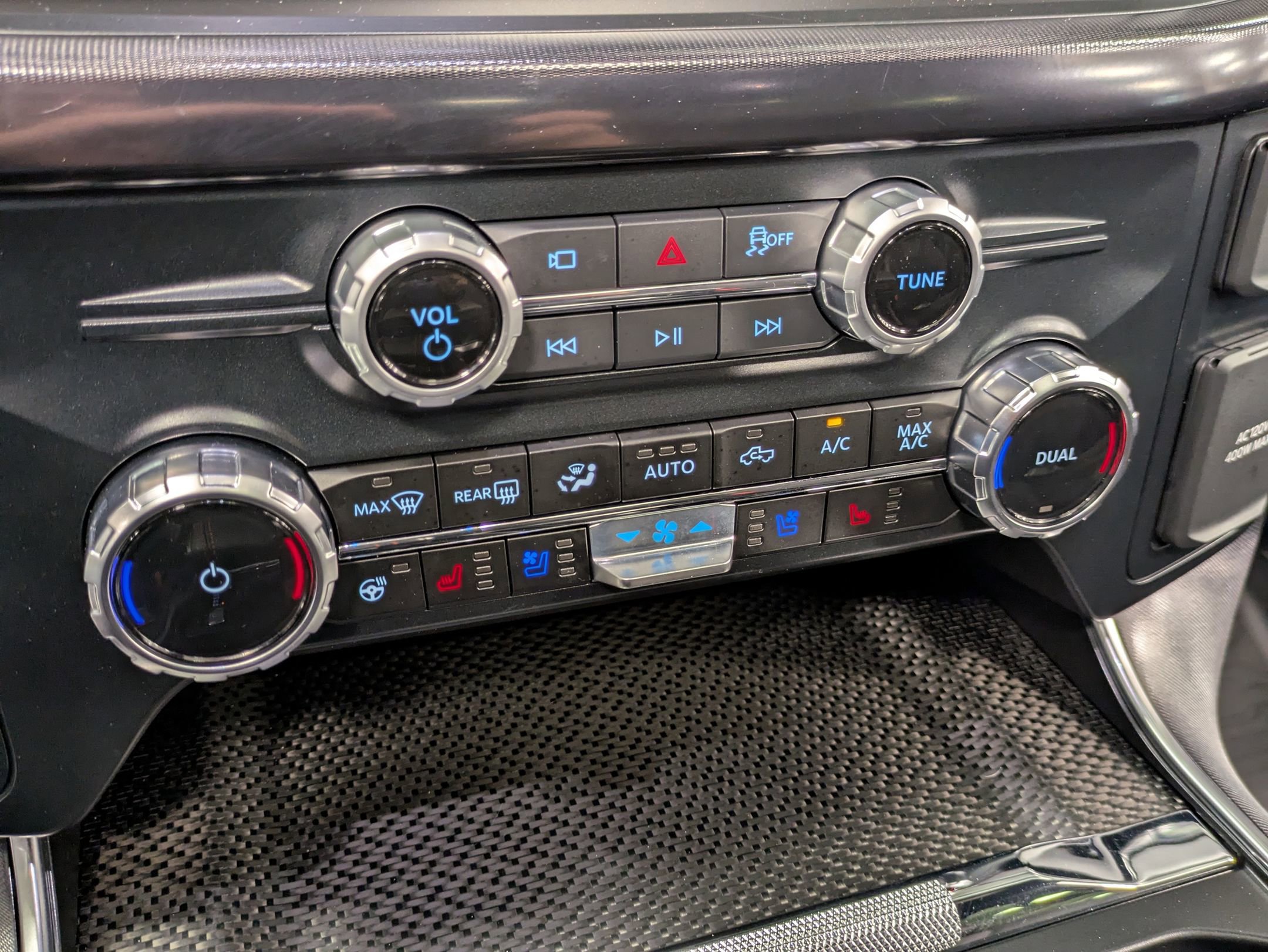 Certified 2025 Ford F150 Raptor w/ Equipment Group 803A Raptor R image 26