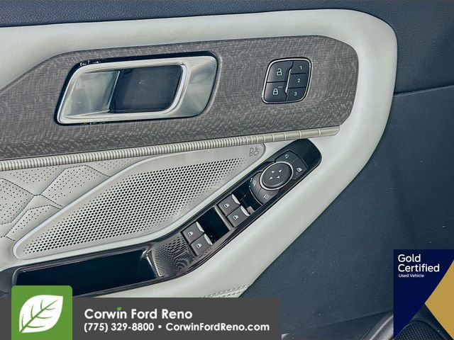 Certified 2025 Ford Explorer Platinum w/ LUX Leather Package image 22