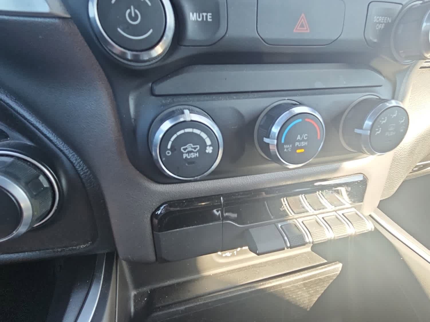 Used 2022 RAM 1500 Big Horn image 17