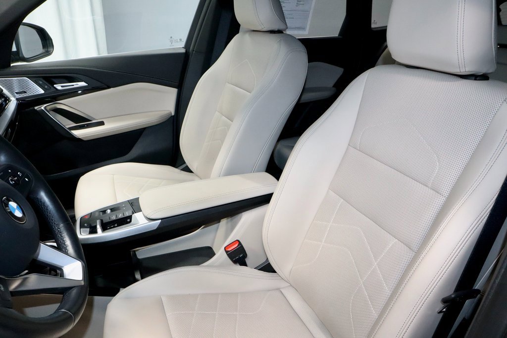 Used 2023 BMW X1 xDrive28i w/ Premium Package image 26
