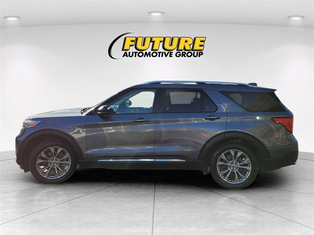 Certified 2022 Ford Explorer Limited w/ Equipment Group 301A image 2