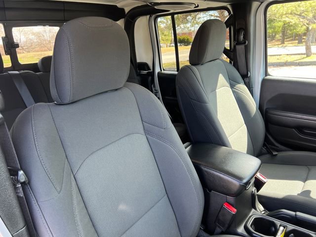 Used 2023 Jeep Gladiator Sport image 35
