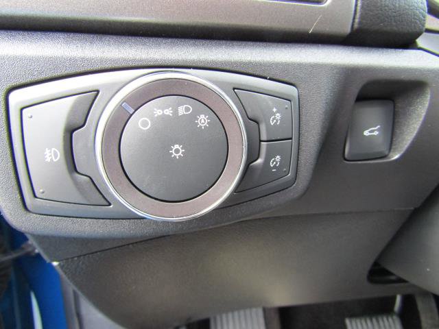 Certified 2019 Ford Fusion SE w/ Equipment Group 151A image 18