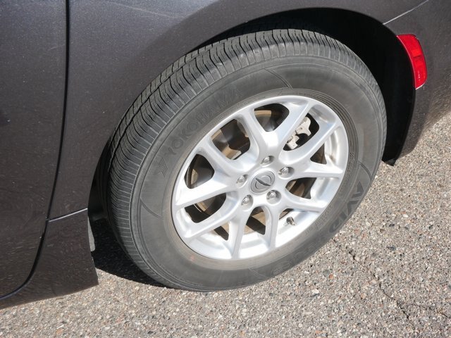 Used 2023 Chrysler Pacifica Touring-L FWD image 8