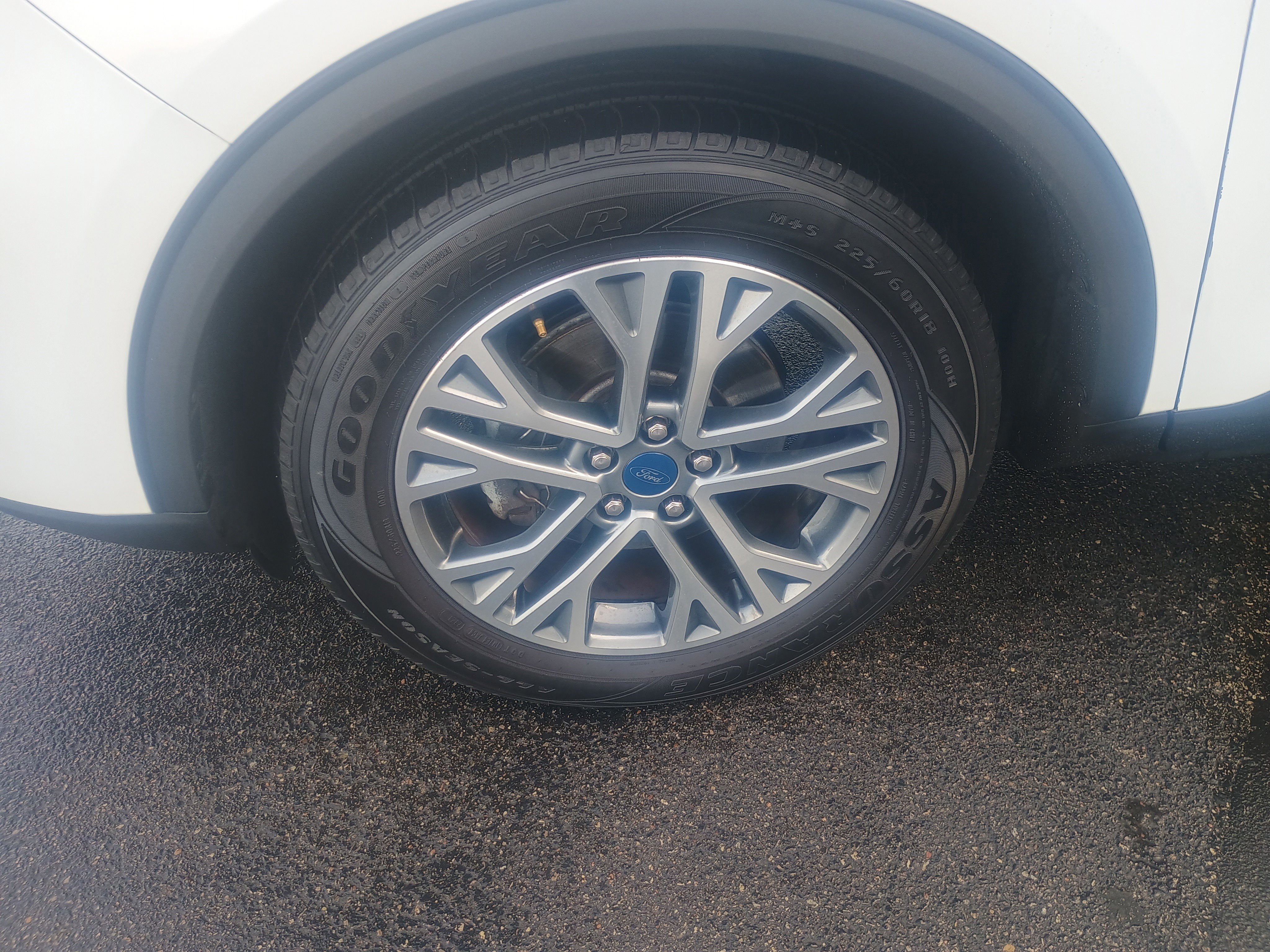 Certified 2021 Ford Escape SEL w/ Technology Package image 6