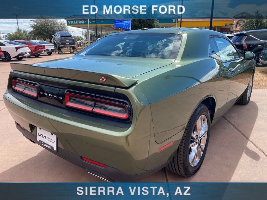 Used 2021 Dodge Challenger SXT AWD/4WD image 8