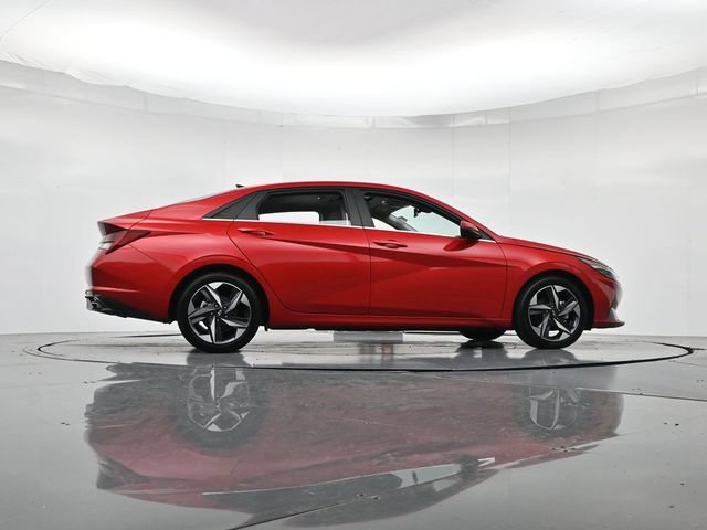 Used 2023 Hyundai Elantra Limited FWD image 32