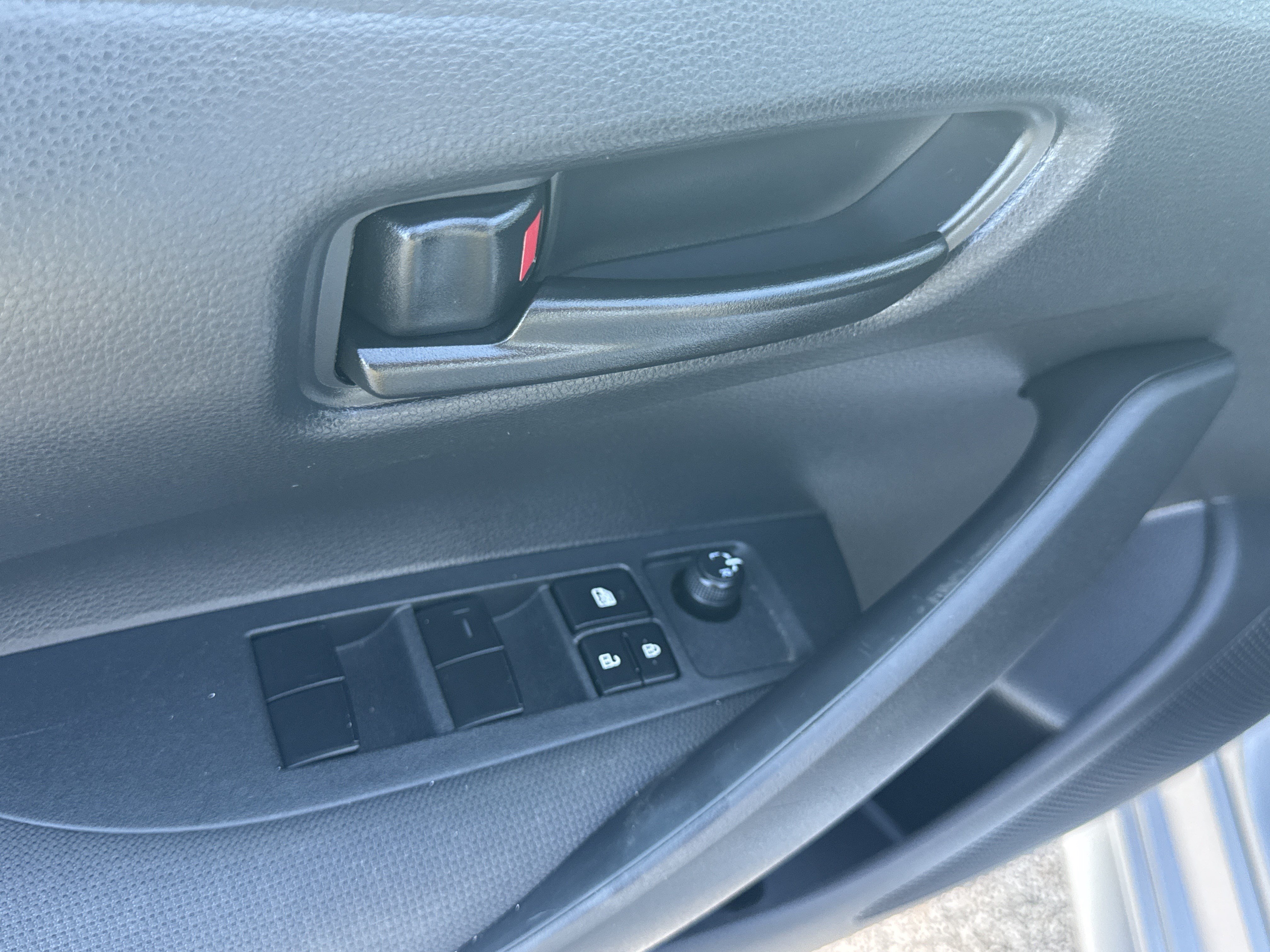 Used 2023 Toyota Corolla LE FWD image 11