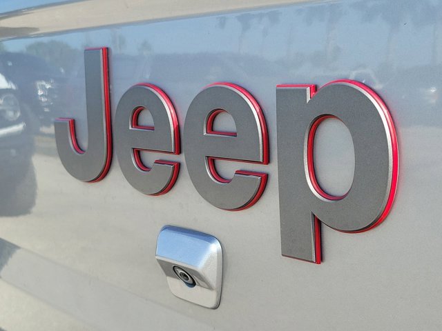 Used 2020 Jeep Gladiator Rubicon image 11