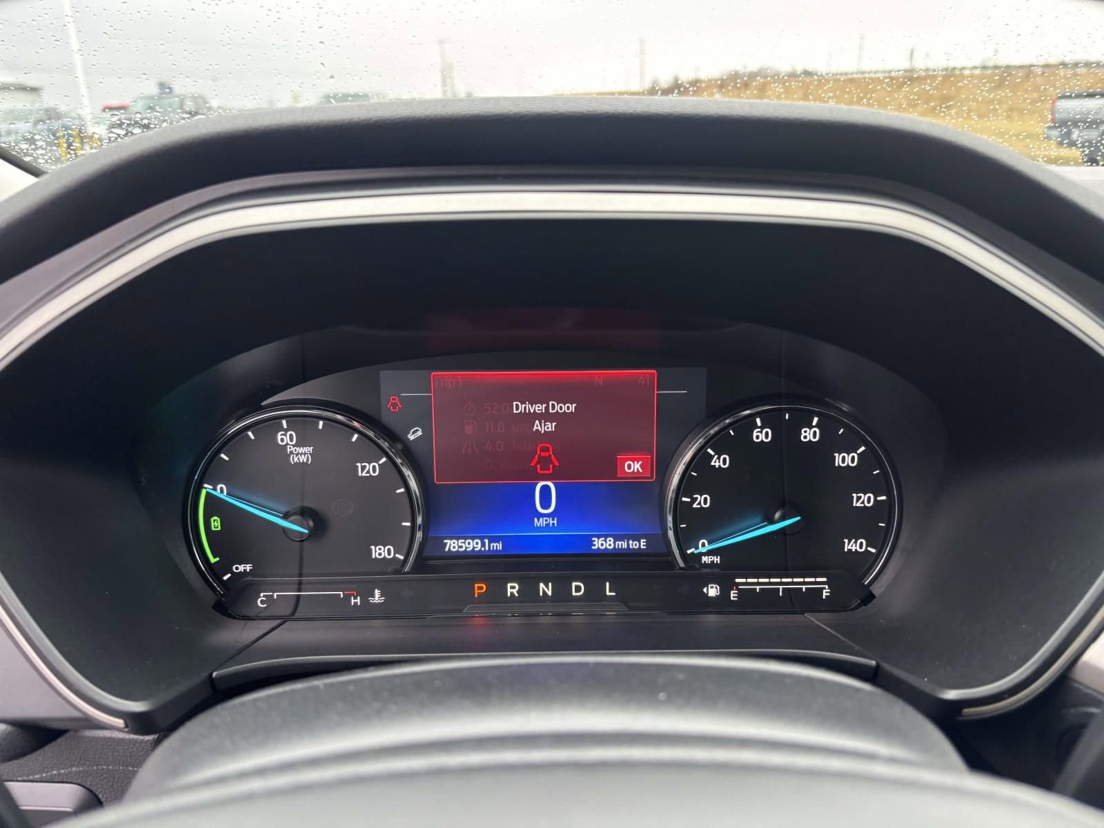 Certified 2021 Ford Escape SE w/ SE Sport Appearance Package image 17