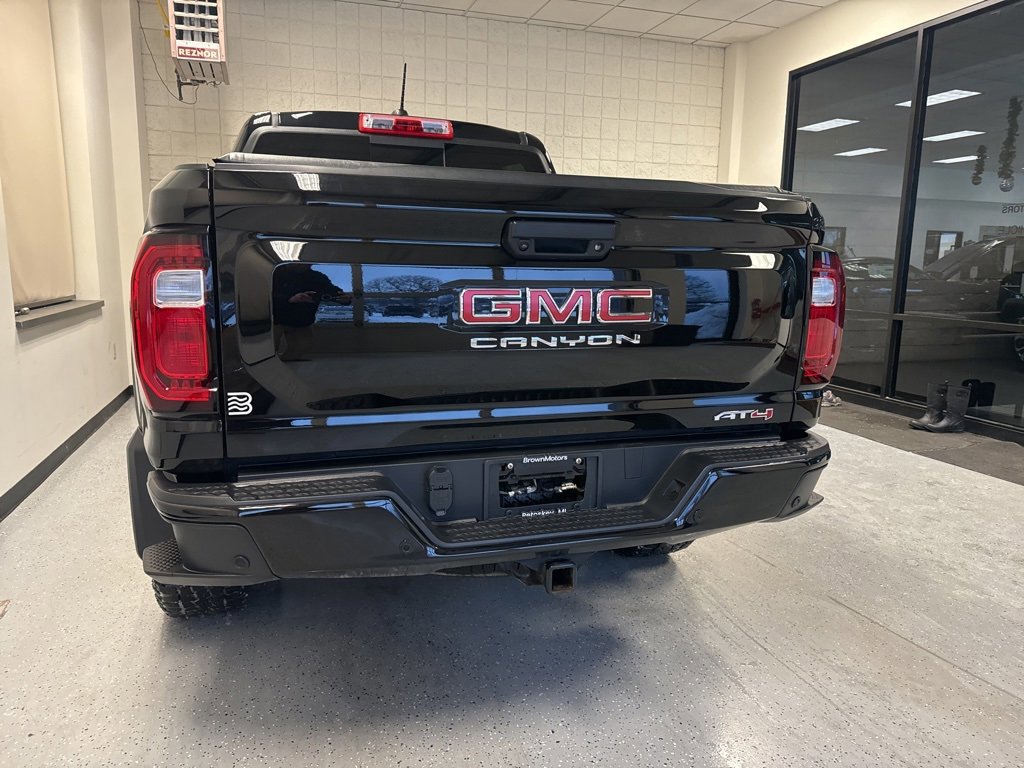 Used 2023 GMC Canyon AT4 w/ AT4 Premium Package image 4