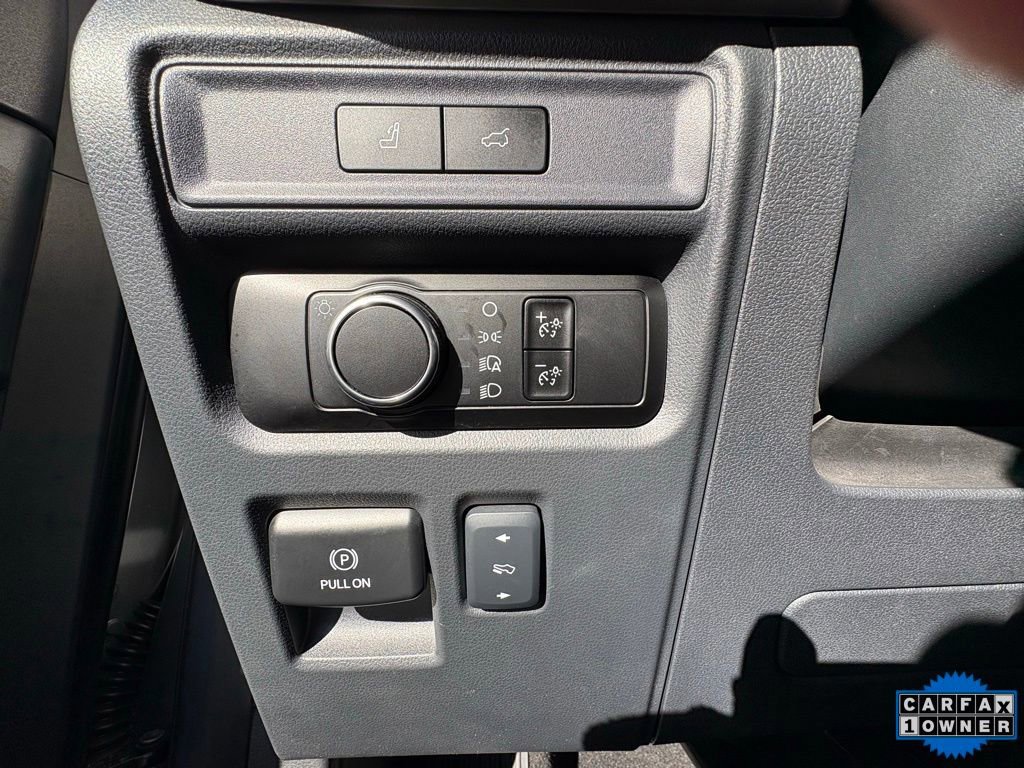 Certified 2024 Ford Expedition XLT image 14