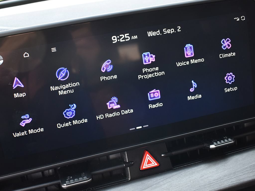 Used 2025 Kia Sportage X-Line w/ Premium Package AWD/4WD image 23