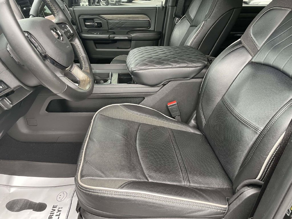 Used 2025 RAM 2500 Limited AWD/4WD image 13