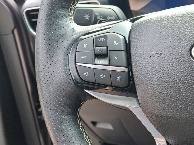 Certified 2023 Ford Explorer ST w/ Equipment Group 401A AWD/4WD image 9