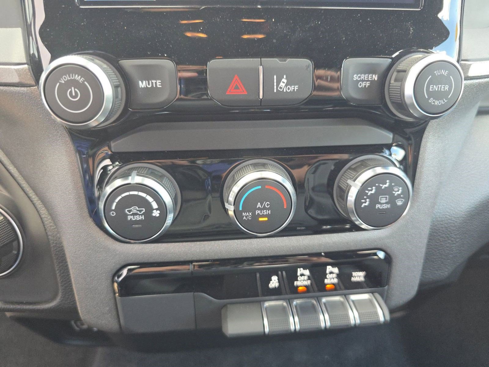 Used 2025 RAM 1500 Tradesman image 15