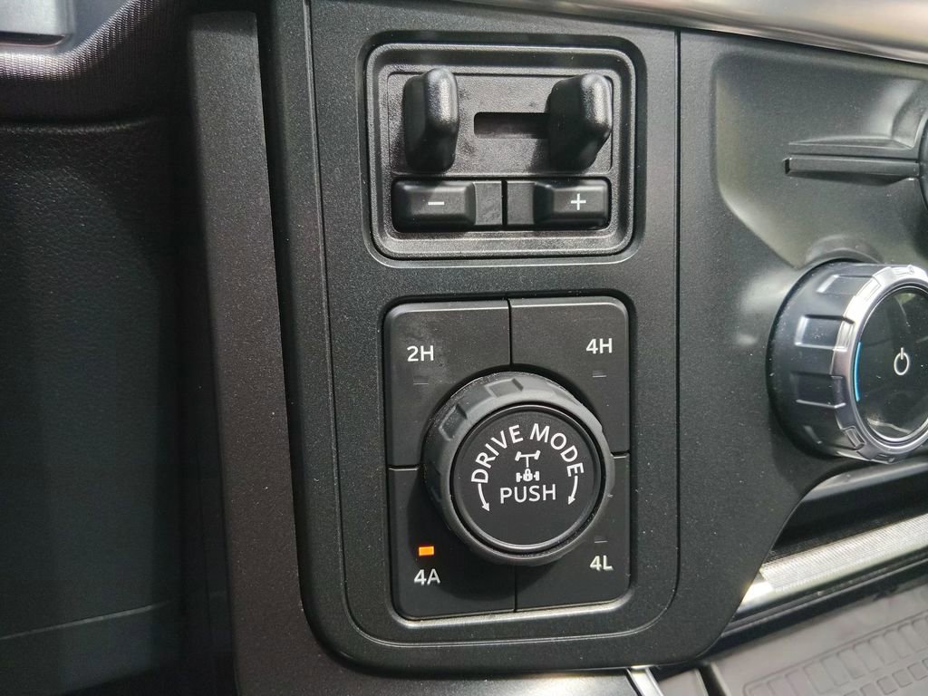 Certified 2022 Ford F150 Raptor w/ Equipment Group 801A High image 26