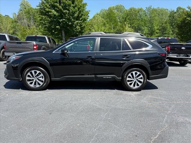 Used 2023 Subaru Outback Premium AWD/4WD image 6