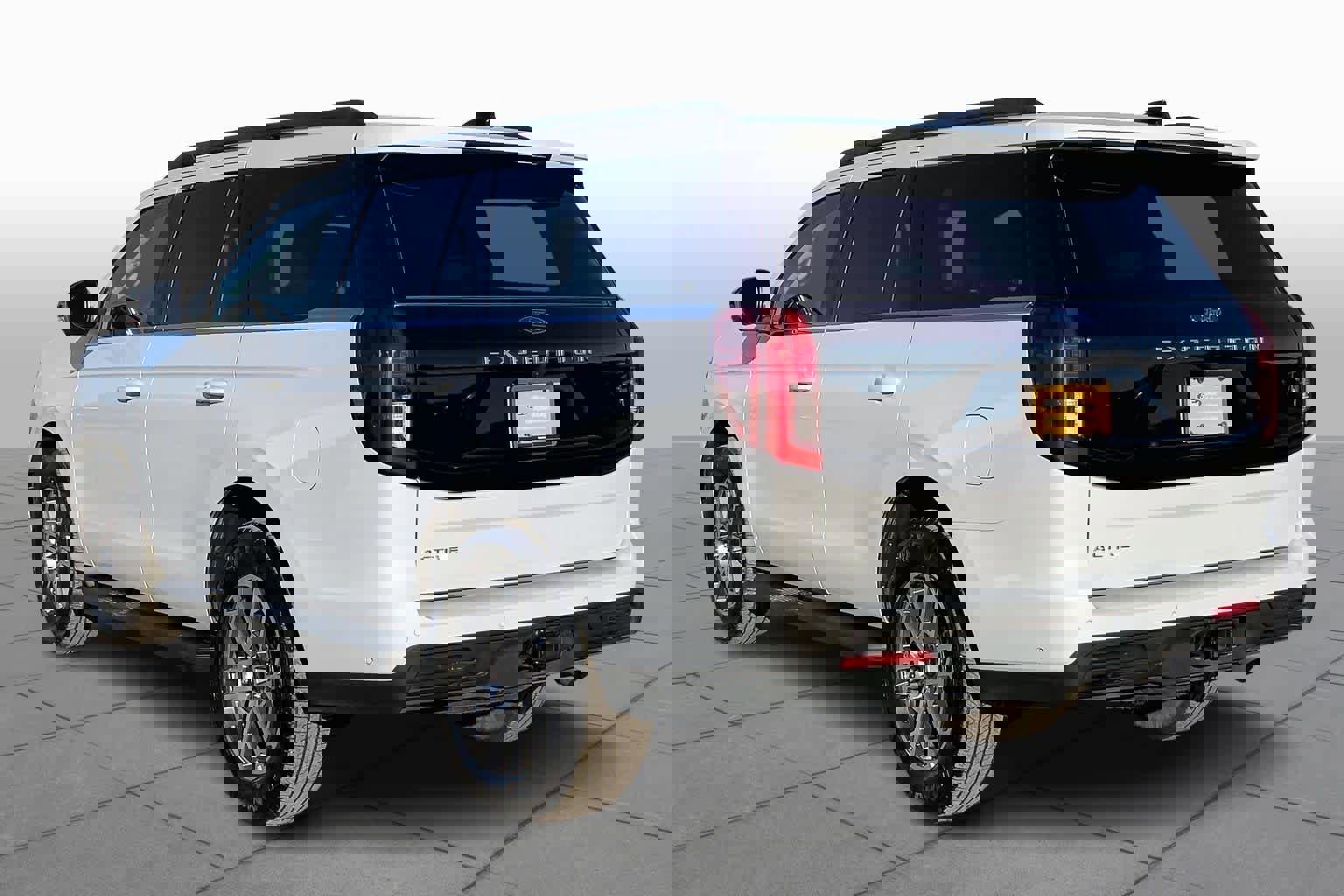 Certified 2025 Ford Expedition Active image 4