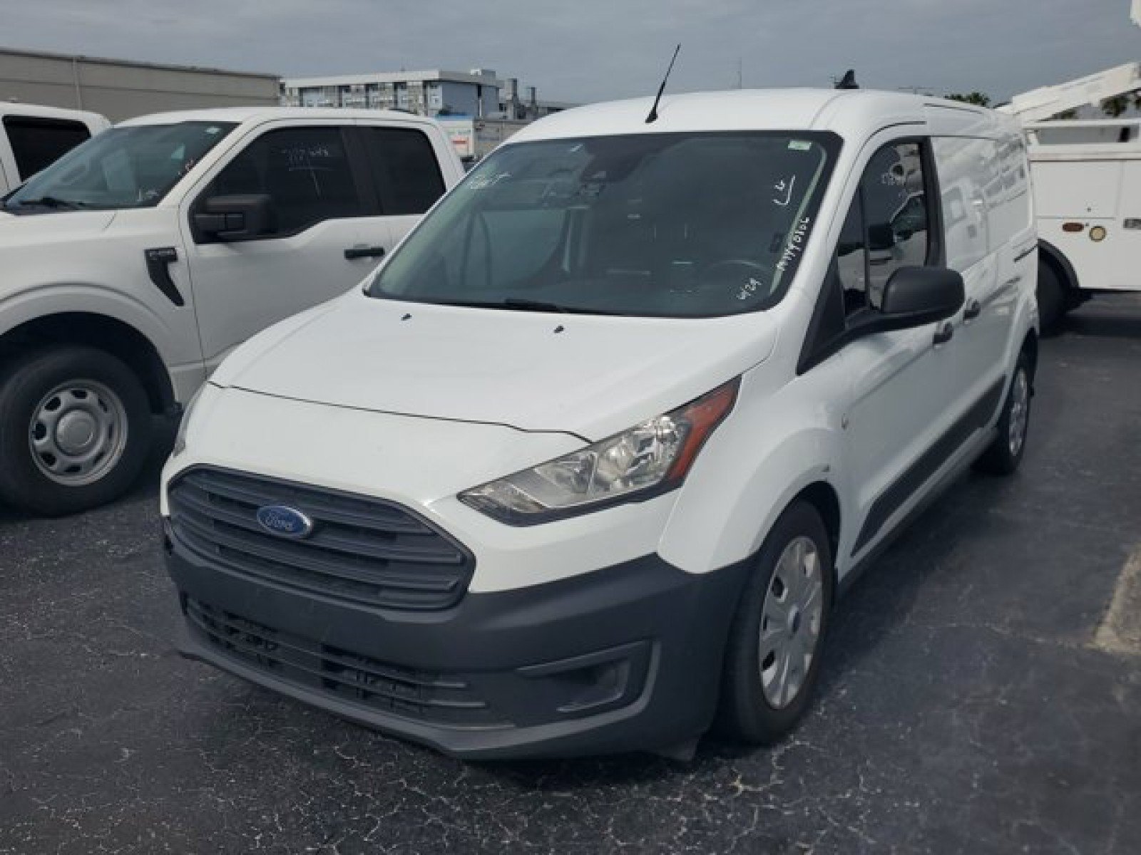 Certified 2021 Ford Transit Connect XL FWD image 3