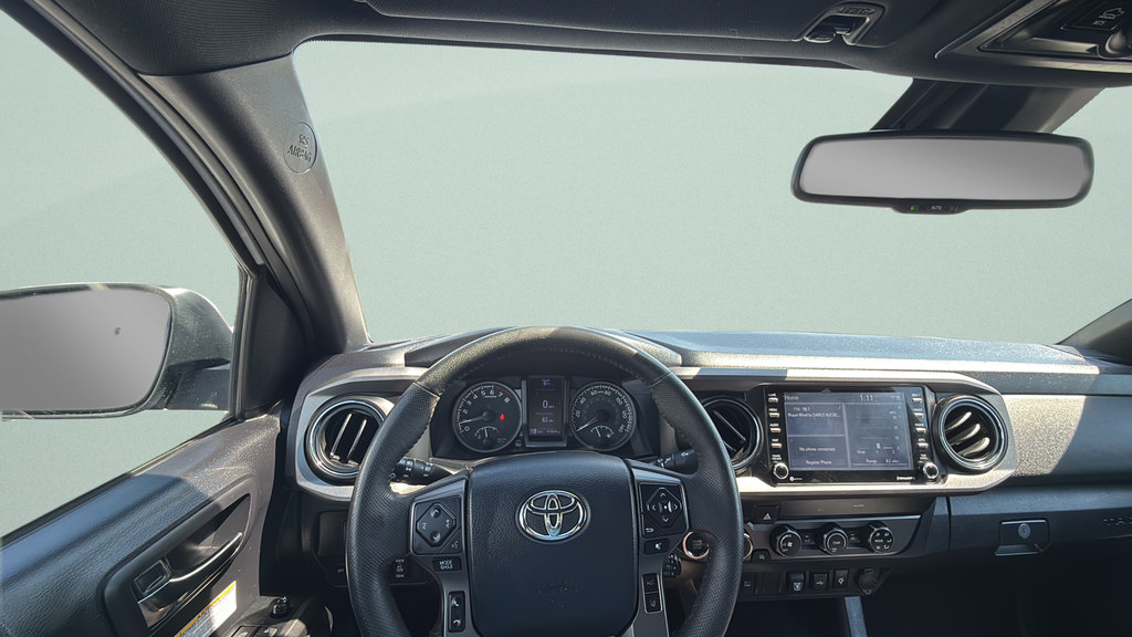 Used 2020 Toyota Tacoma TRD Off-Road AWD/4WD image 11