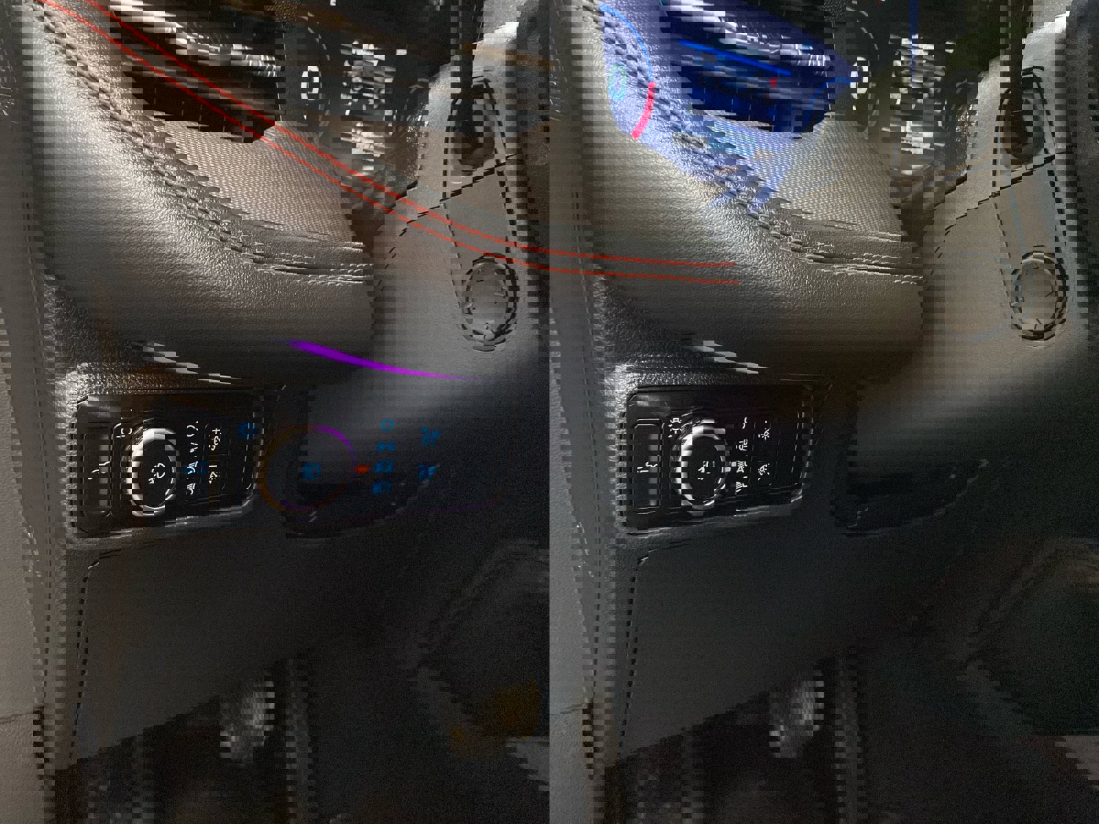 Certified 2025 Ford Explorer ST image 18