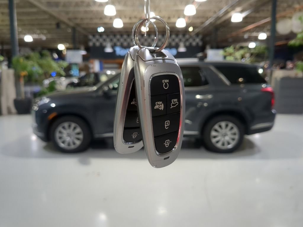 Used 2023 Hyundai Palisade SEL AWD/4WD image 4