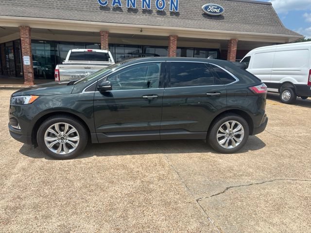 Certified 2024 Ford Edge Titanium AWD/4WD image 2