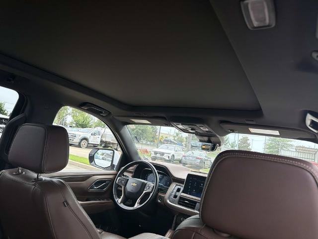 Used 2023 Chevrolet Suburban High Country w/ LPO, Illumination Package RWD image 14