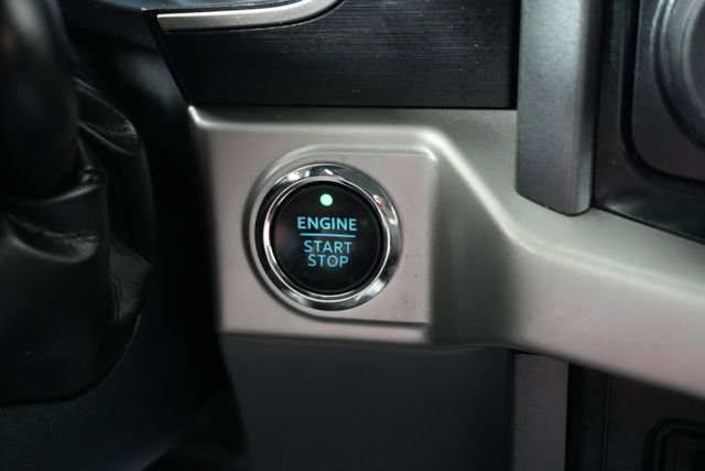 Certified 2022 Ford F150 XLT w/ Equipment Group 302A High image 18